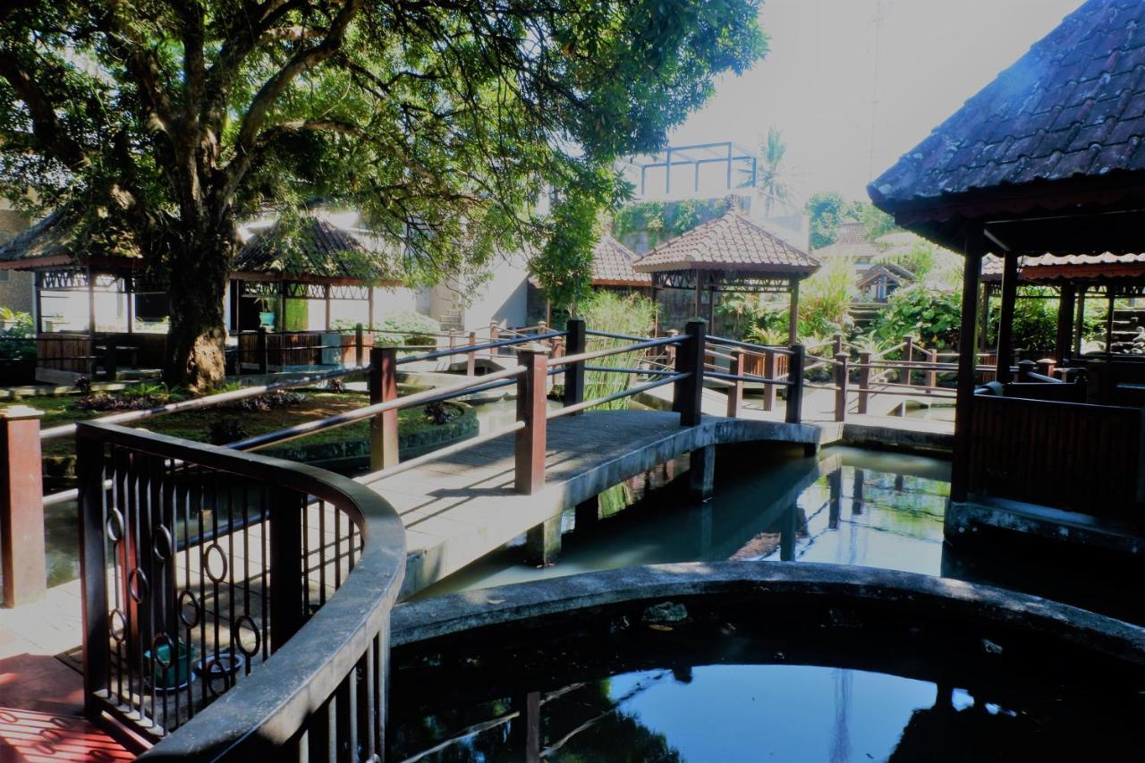 Hotel Minak Jinggo Banyuwangi  Extérieur photo